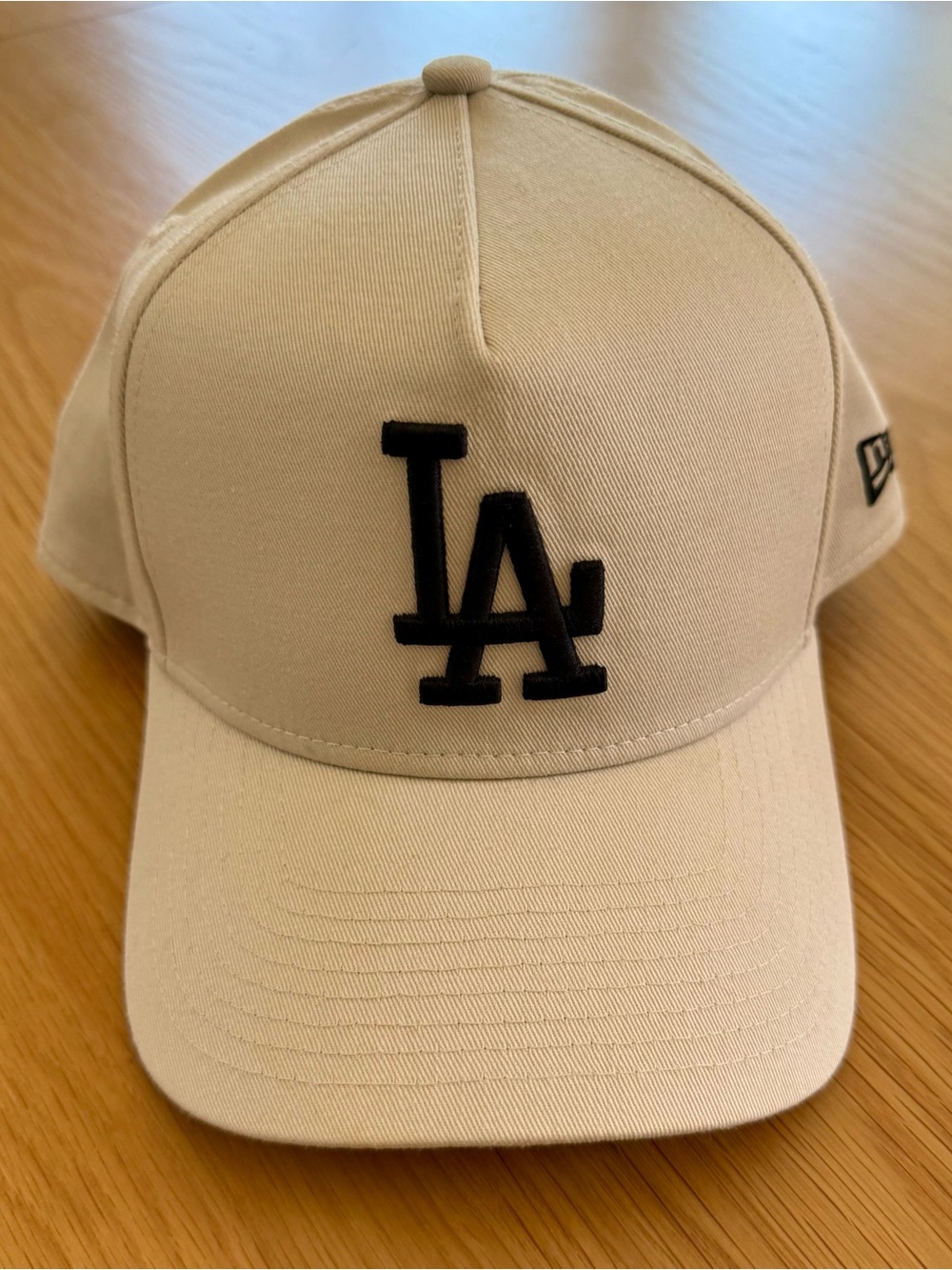 New Era LA Los Angeles Dodgers Baseball Cap Cream & Black NWOT